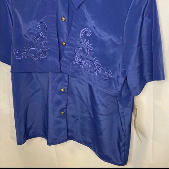 Jordan Petite Button Down Shirt NWT - Picture 2 of 4